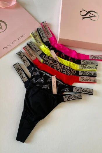 стринги со стразами Victoria's Secret